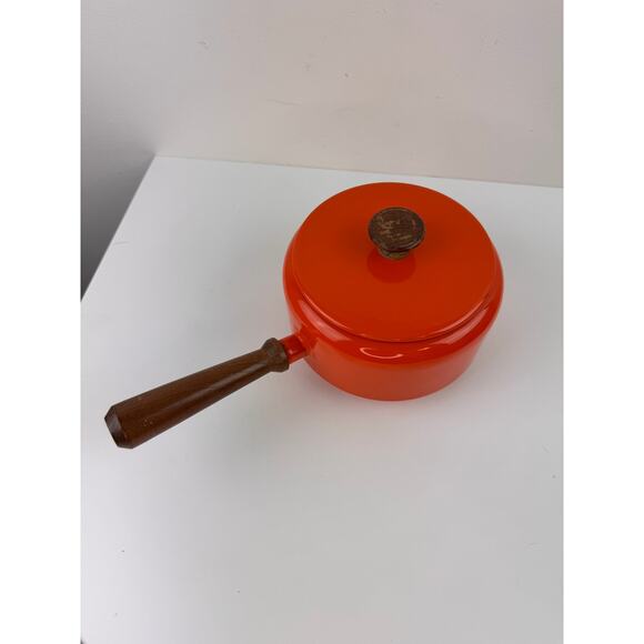 Vintage Bright Enamel Orange Fondue Pot Aluminum Wooden Single Handle with Lid - Picture 2 of 9